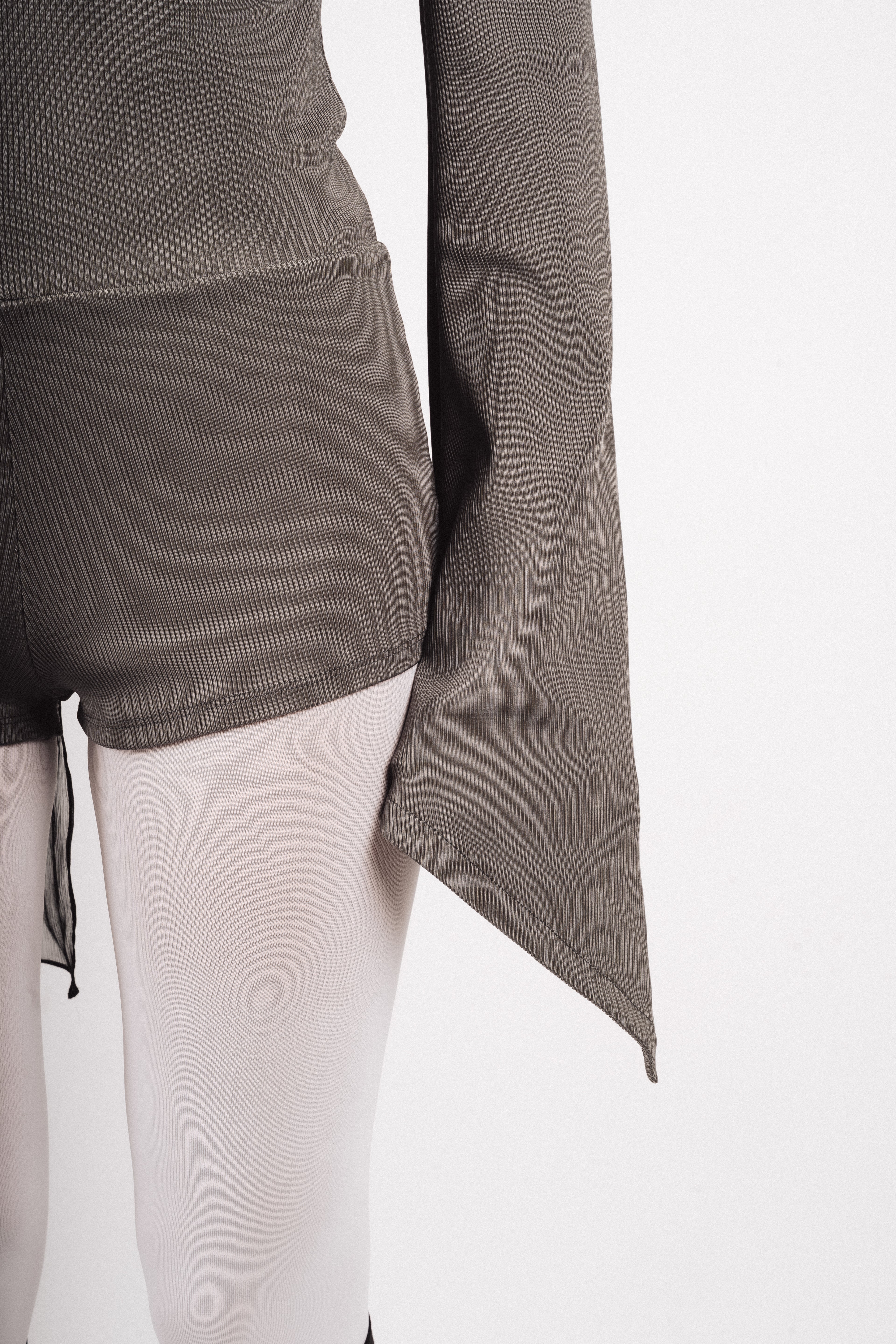 La Combinaison Gris Acier